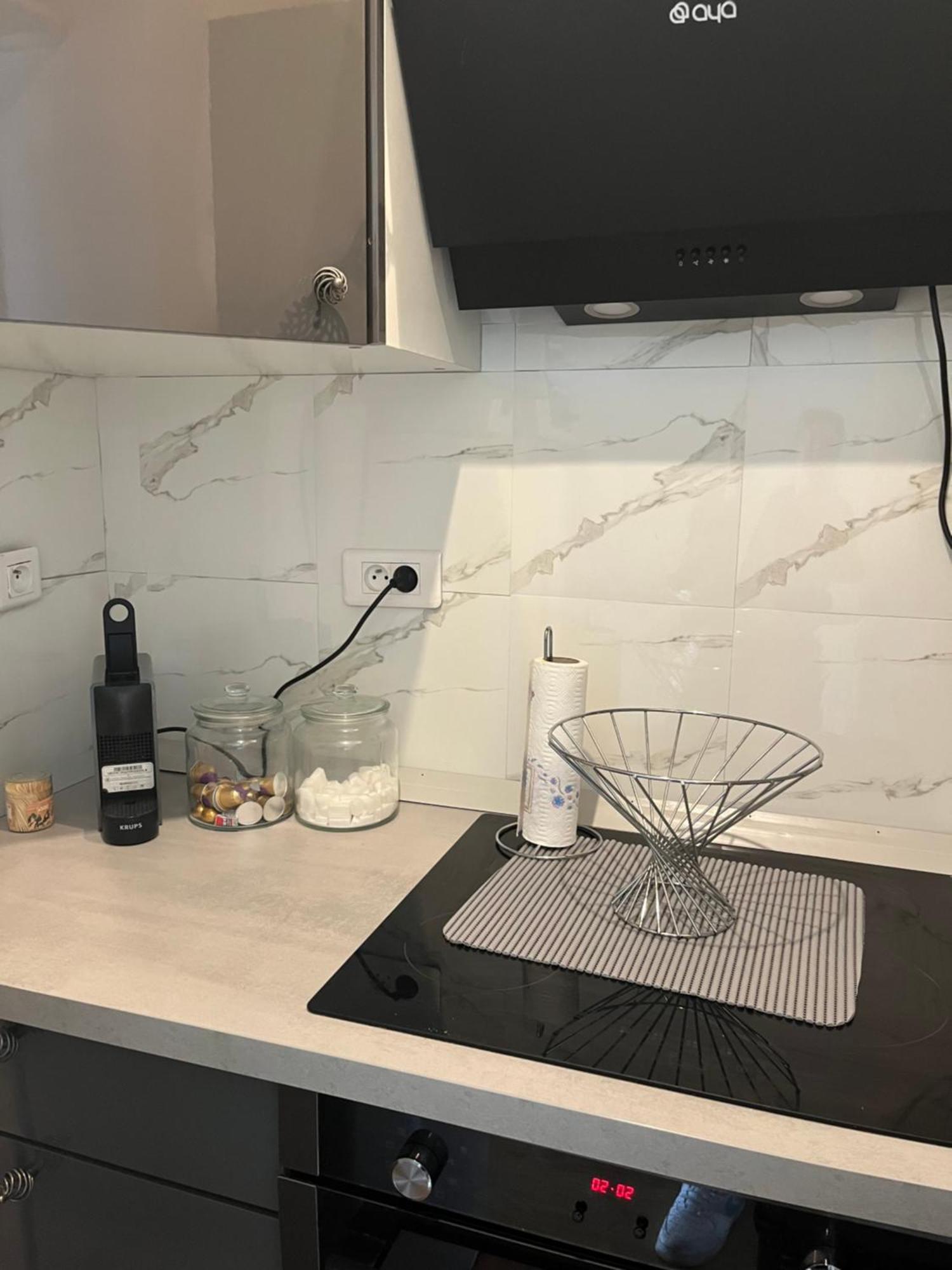 Joli Apartemo O Centro Le Lavandou Εξωτερικό φωτογραφία